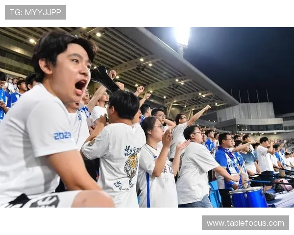 感谢每一位球迷的支持与陪伴，暂别泰达足球场期待水滴再会